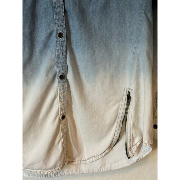 Maurices Ombre Chambray Denim Shirt Blue White Dip Dye Zip Hem XS - Picture 4 of 6